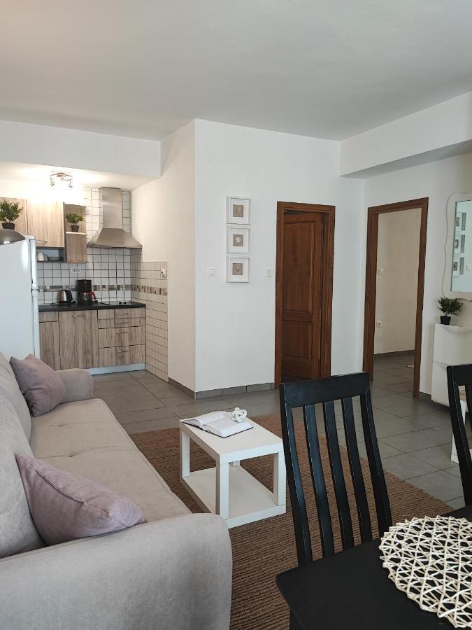 Apartments Obala Malinska Esterno foto